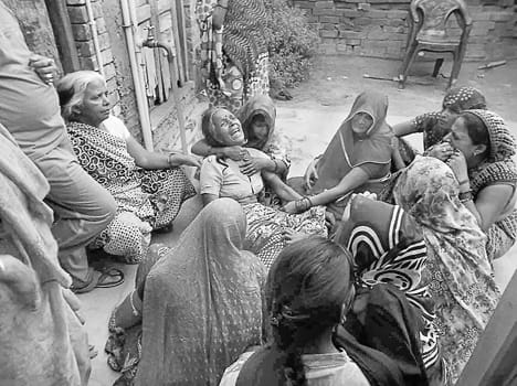 Denied dowry girl hanged