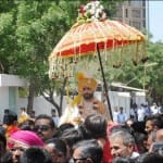 दूल्हा बनकर घोड़ी पर बैठे रविंद्र जडेजा