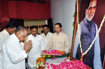 Akhilesh Yadav wants a socialist prime minister for India.