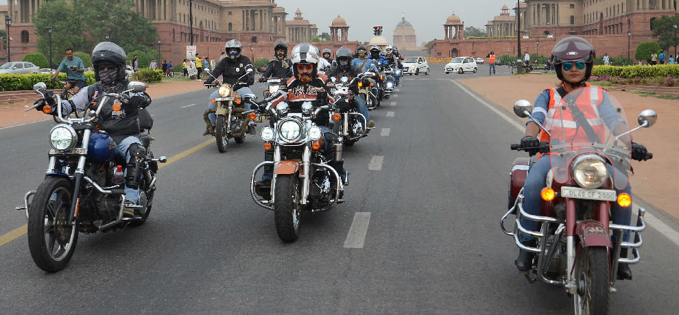 gave a tribute to Lady Harley, lady bikers showed verve
