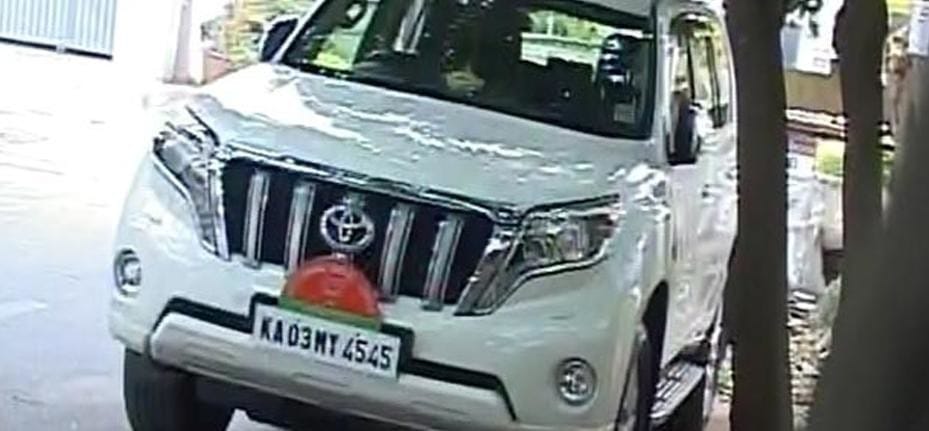bjps bs yeddyurappa returns his 1 crore suv ride for proposed drought tour