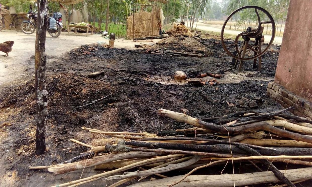 Dibri falling burning fire, two home burns