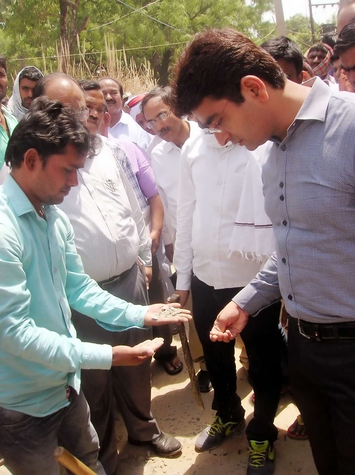 Make ten May Mrdanpur village electrification