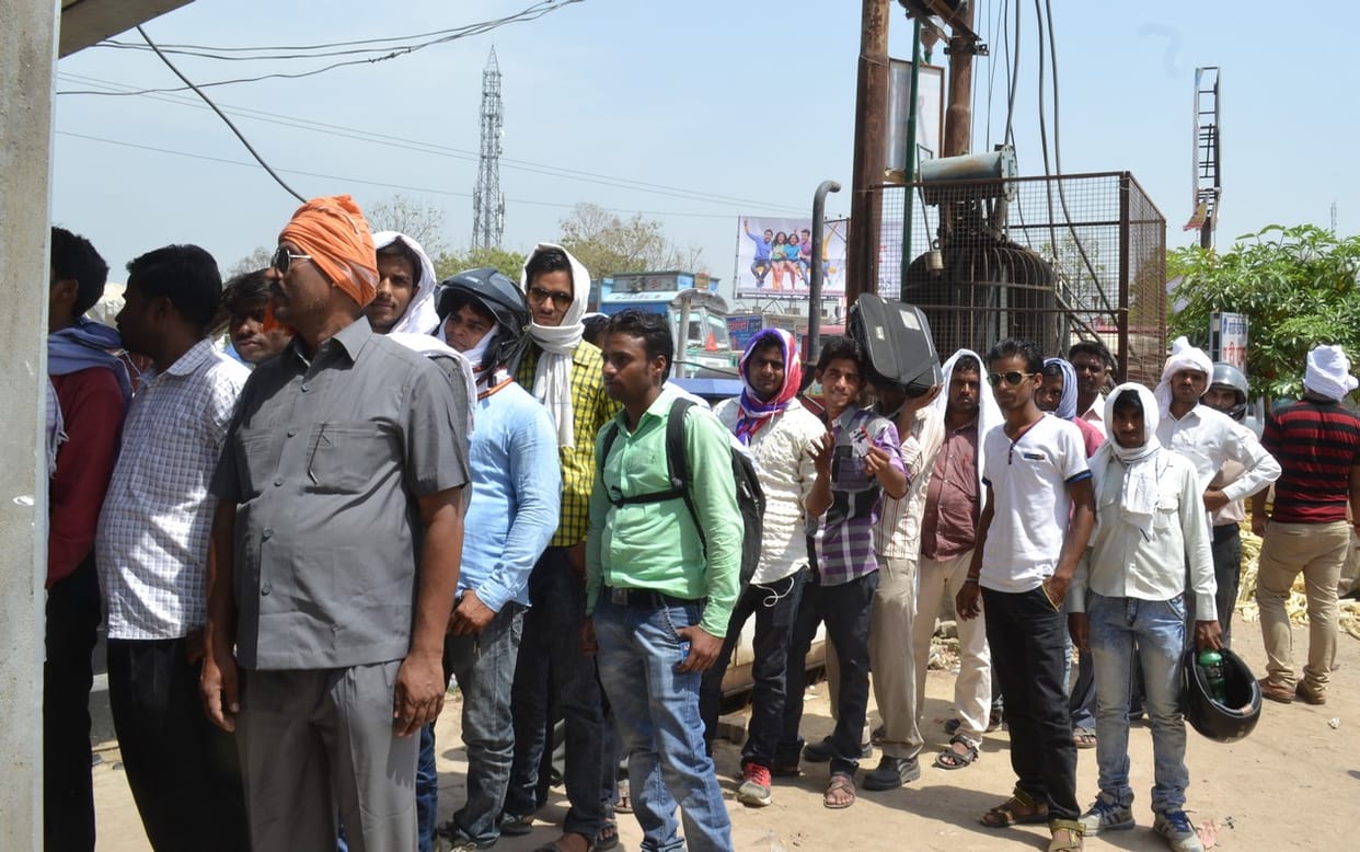 mob in bank