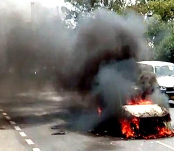 blast in car, the driver fled