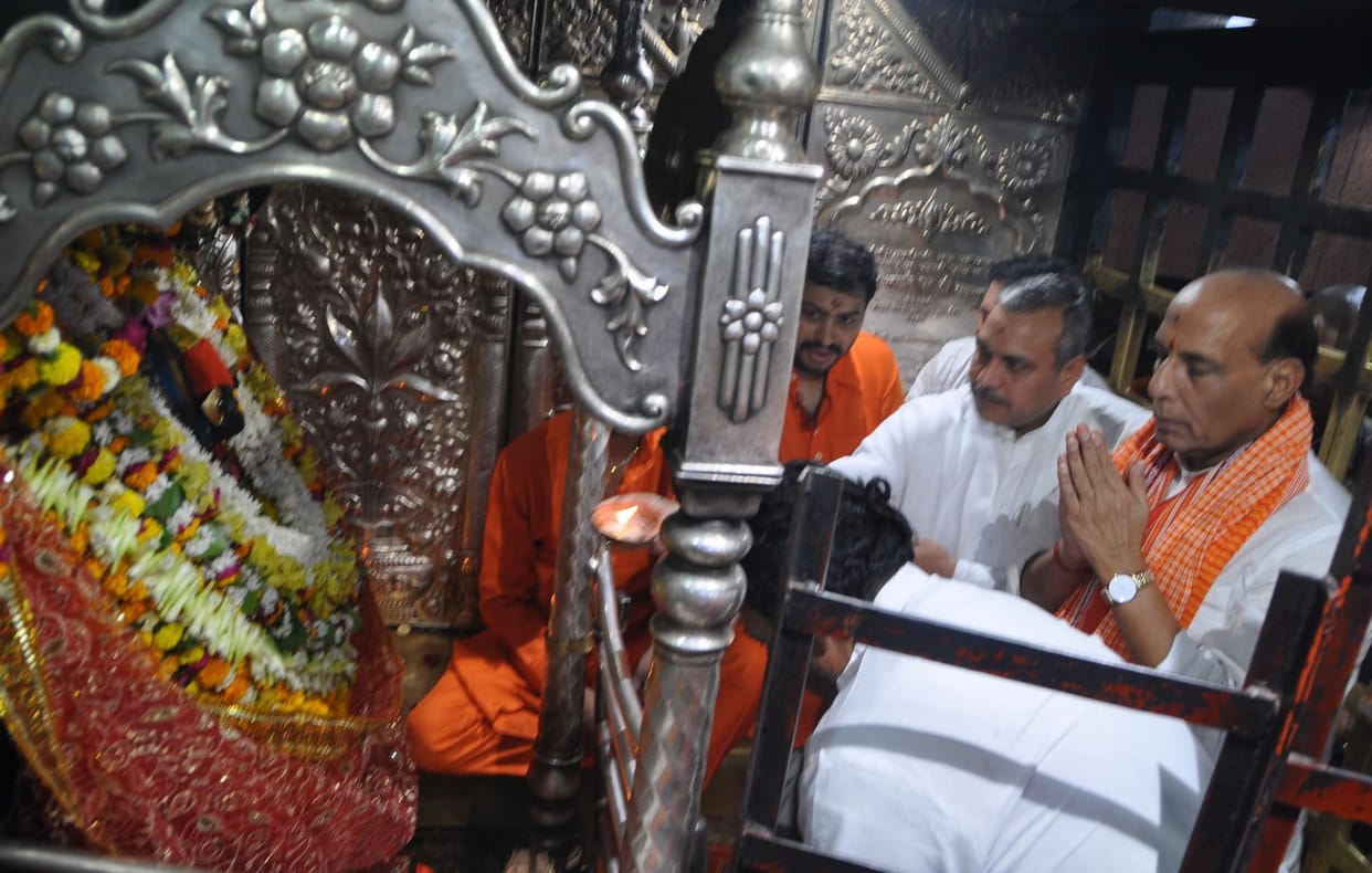 Rajnath met 