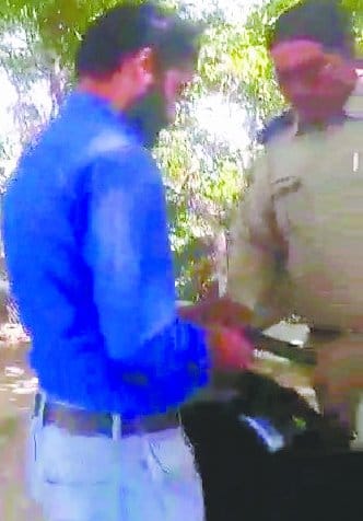 Viral Video of the traffic police taking bribes