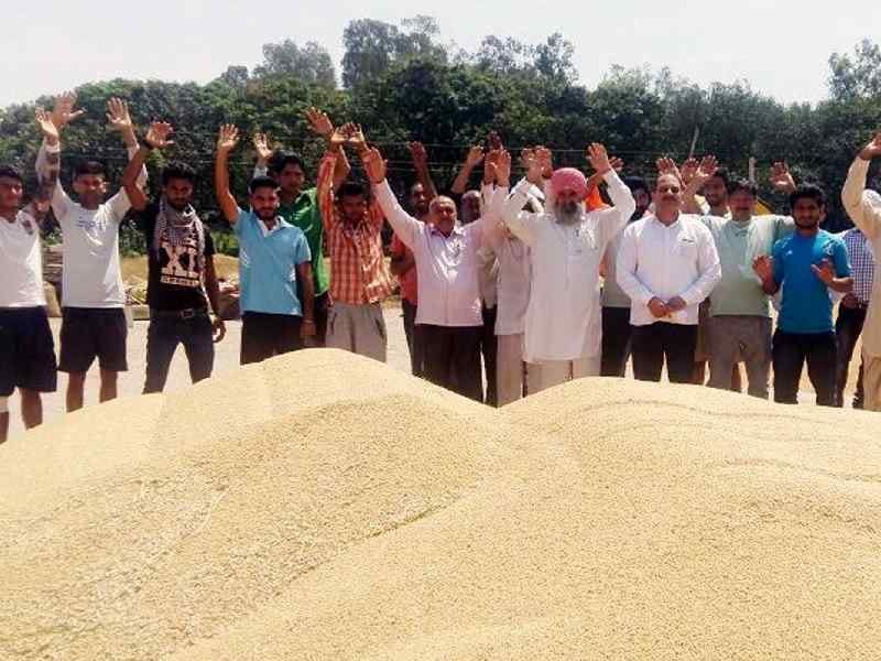 farmer protest, no lifting, congress, pathankot