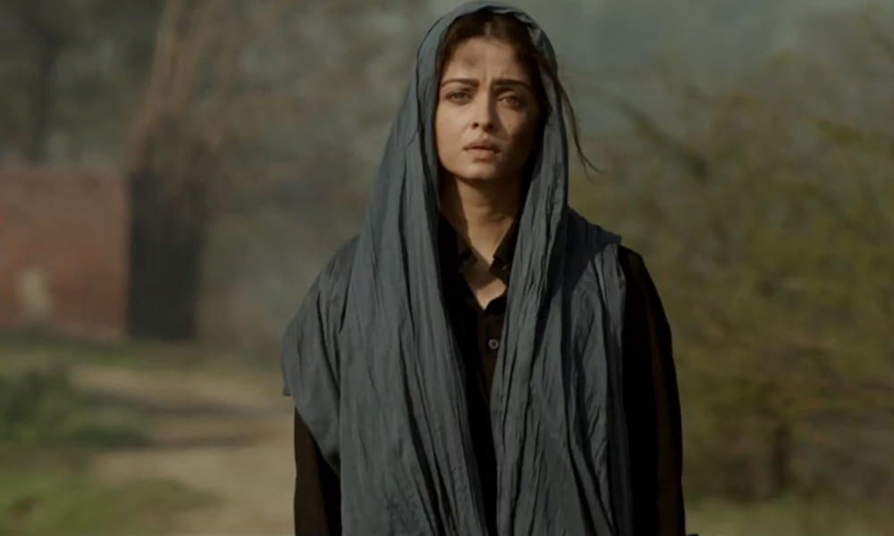 Amitabh-Aishwarya box-office clash averted