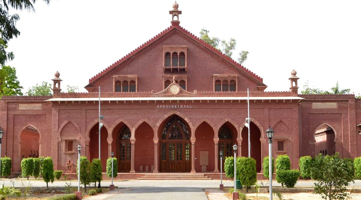 AMU Travel witness ' Streechi Hall