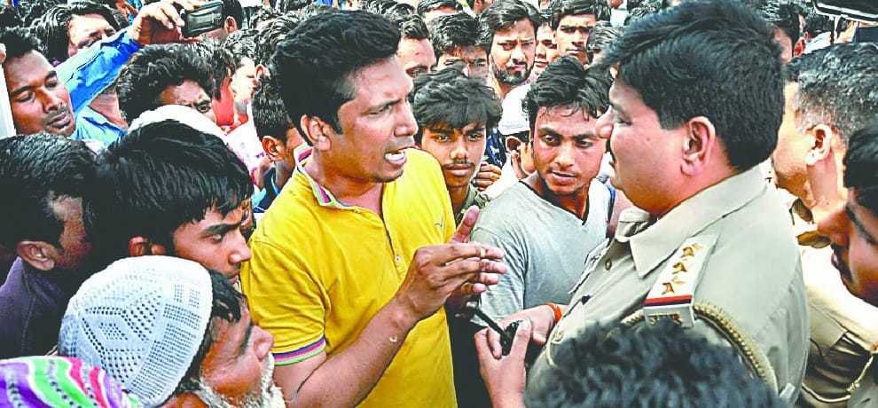 heo and asha booked in threaten