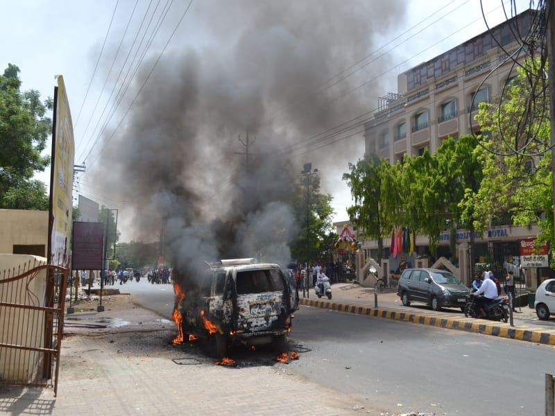 fire in car in mathura