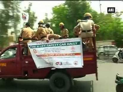 Delhi: Car rally, street play mark Day 4 of Fire Service Week