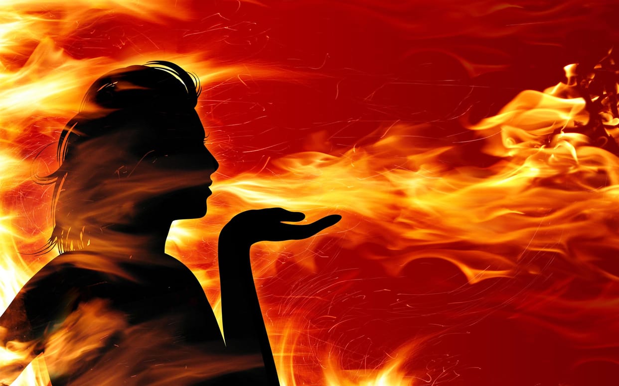  In mysterious circumstances Woman burnt