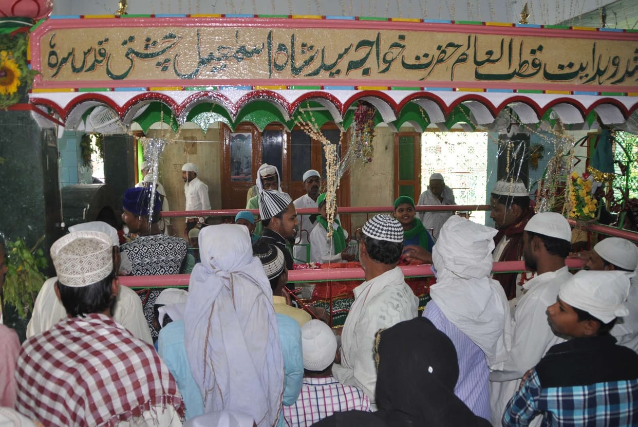 Sharif Urs concludes with the Fatiha