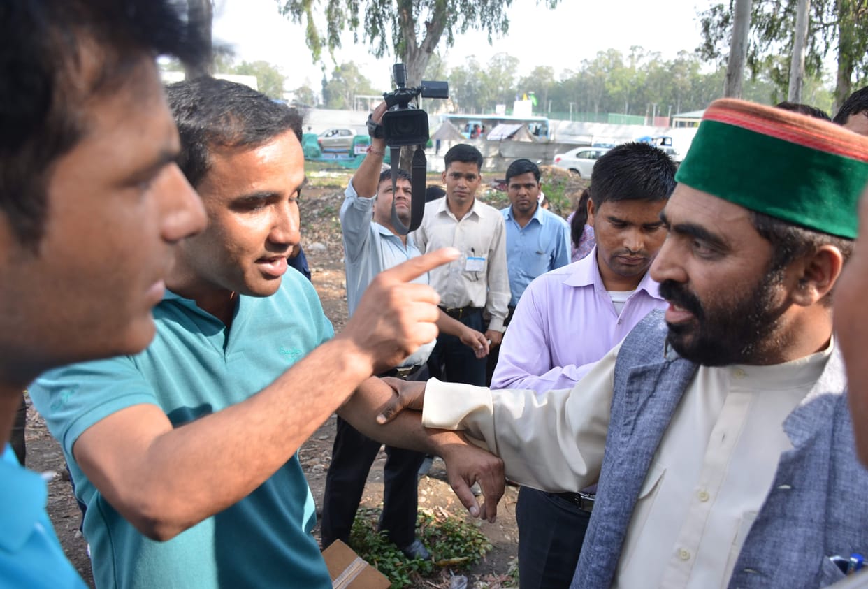 mantri prasad naithani faced villager prostest