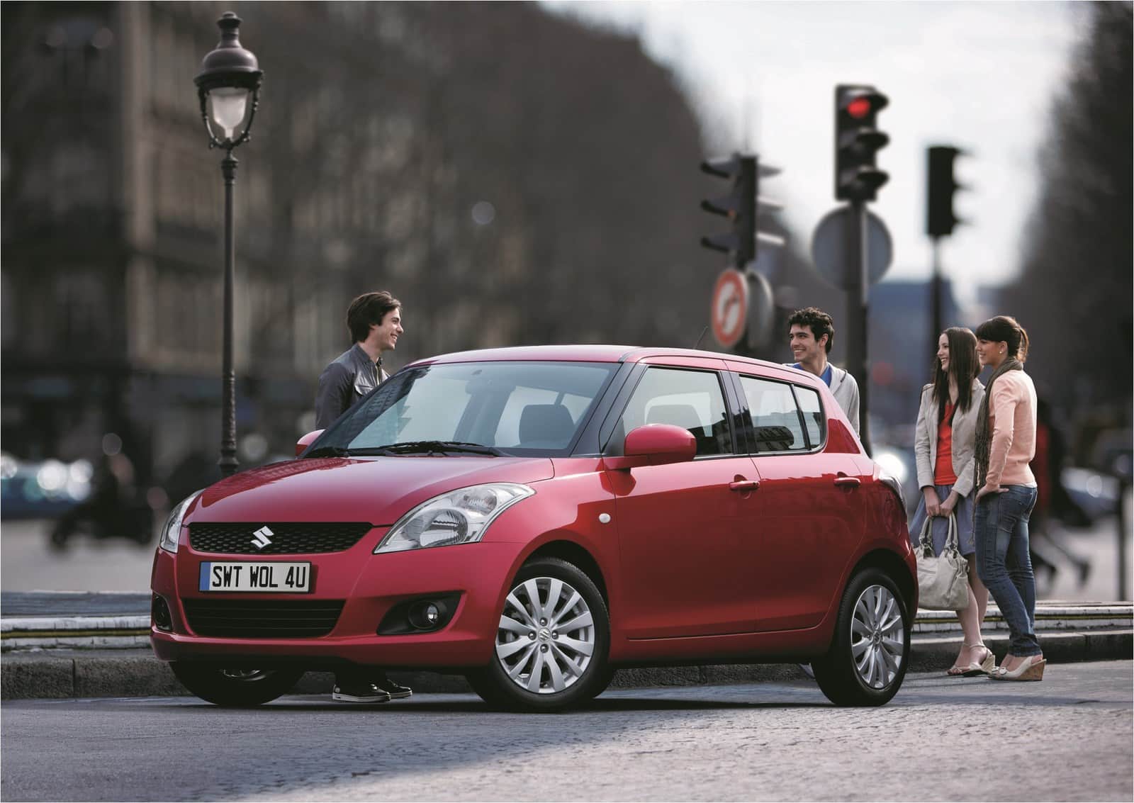 Read top 5 reasons why the maruti suzuki swift hatchback is still most desirable car