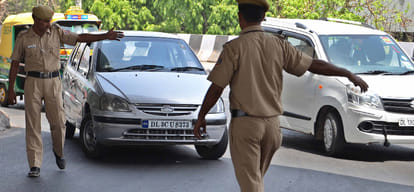 18 ola uber cabs impounded in delhi
