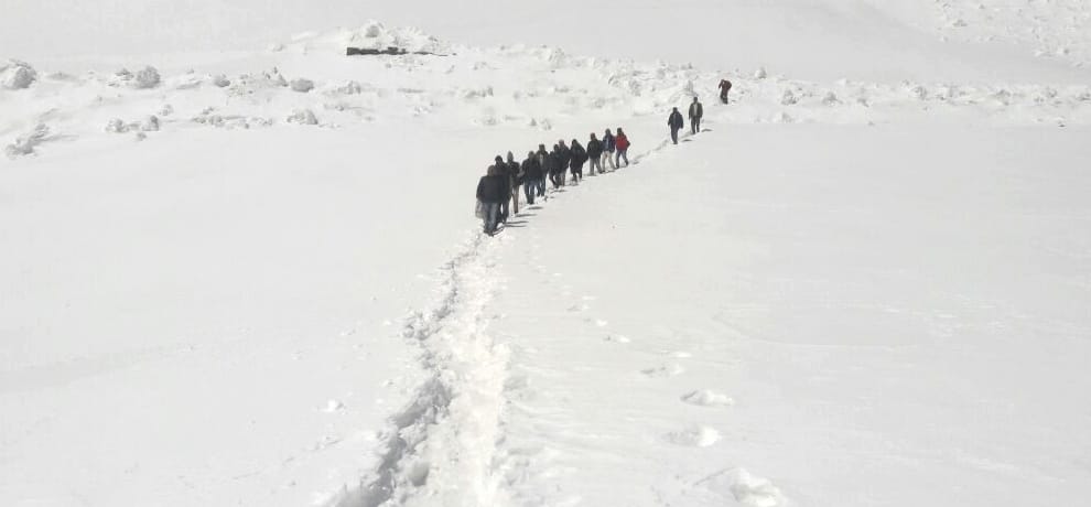  fresh snowfall in himachal, see live photos.