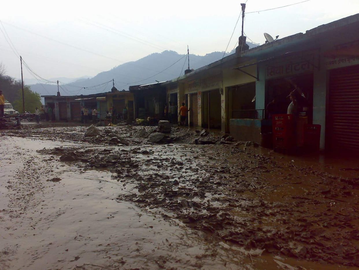 Lansdowne, Satpuli, Dhumakot, Ymkeshhwar rain with sleet in