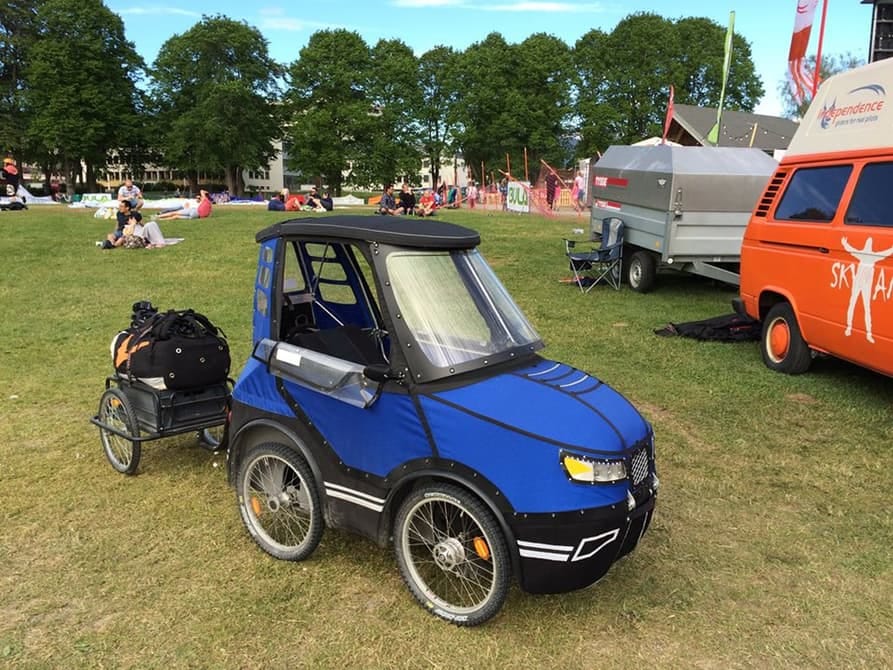 Swedish man invented a bicycle that looks like a car