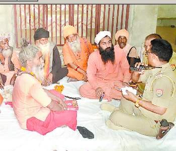 With the left temple trust