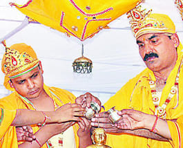 Mr. G's chariot pulled by the strings of faith