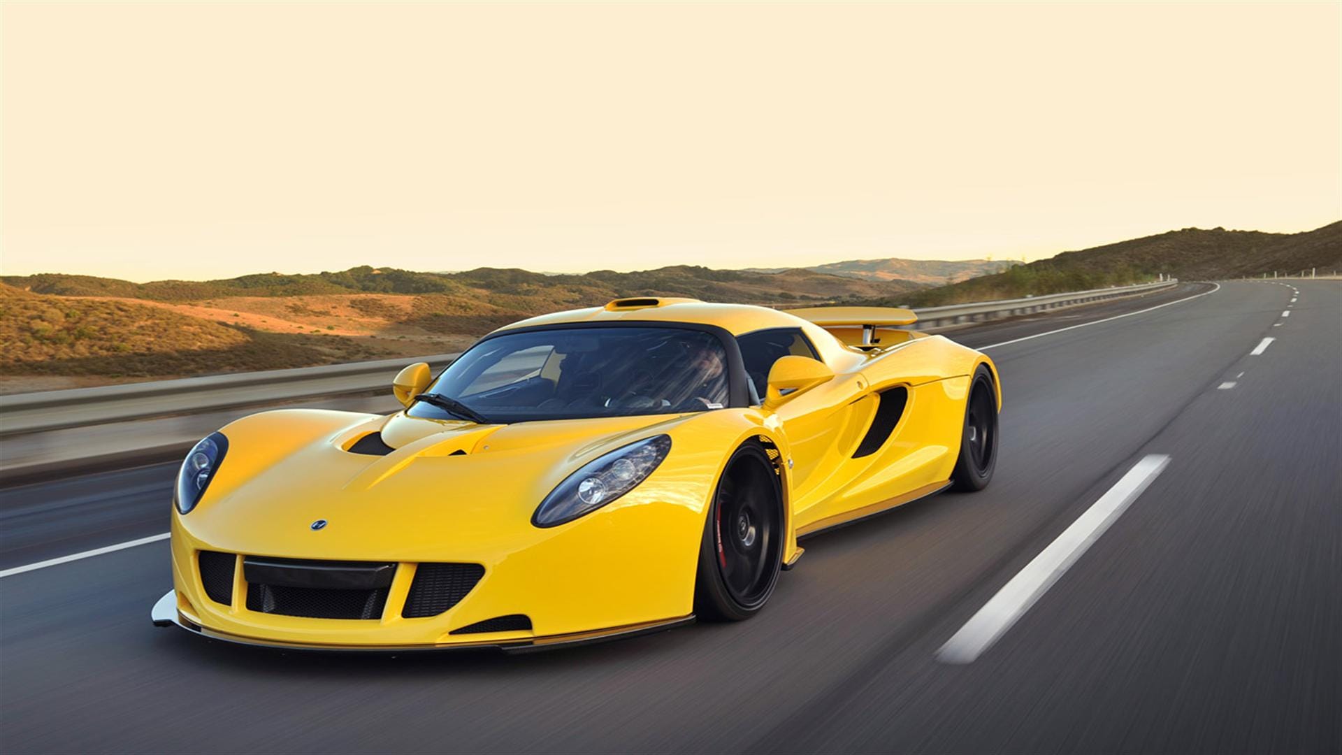 Hennessey Venom GT Spyder becomes World's Fastest Convertible