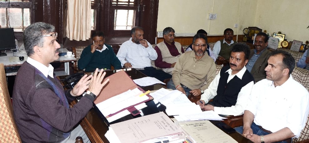 water crisis in shimla city, Mayor, counsellor on foreign tour.