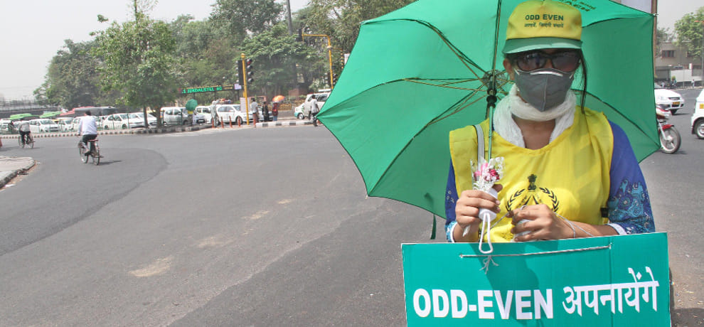 In the NCR, the odd even successful on holiday, buses and metro not crowded today
