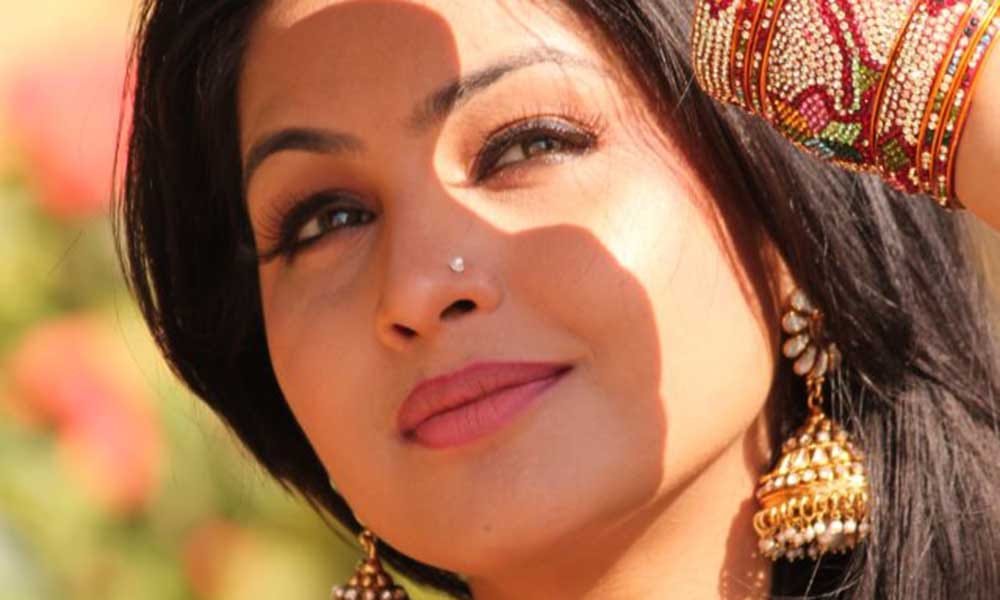 Facts about new angoori bhabhi shubhangi Atre poorey