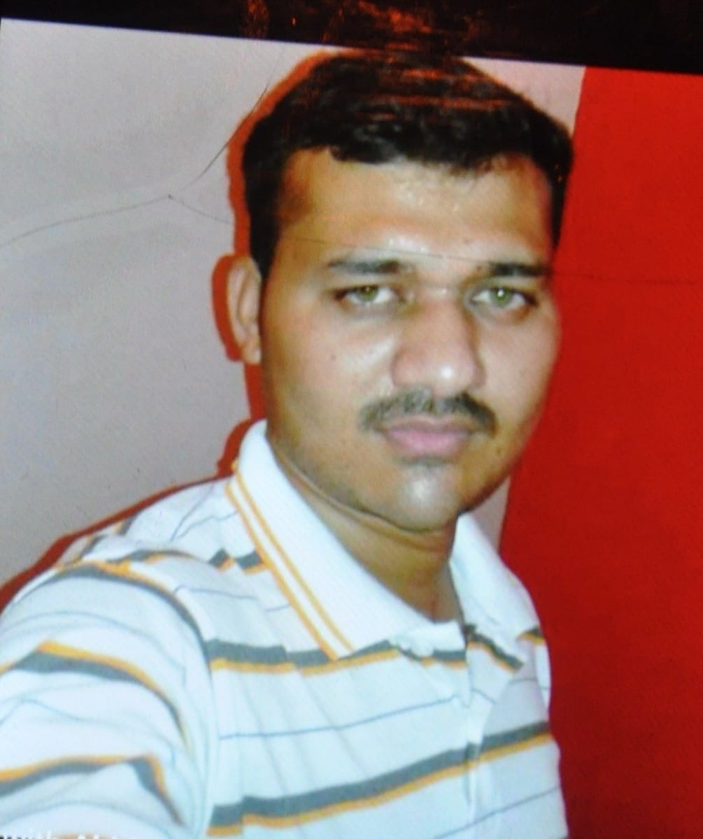 lab technician commit suicide