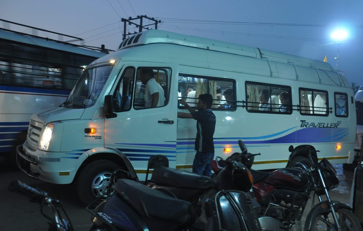 tempo traveller driver travel illegaly