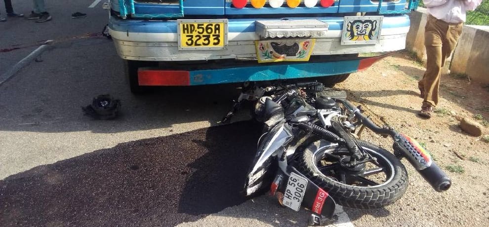 four person killed in road accidents in himachal.