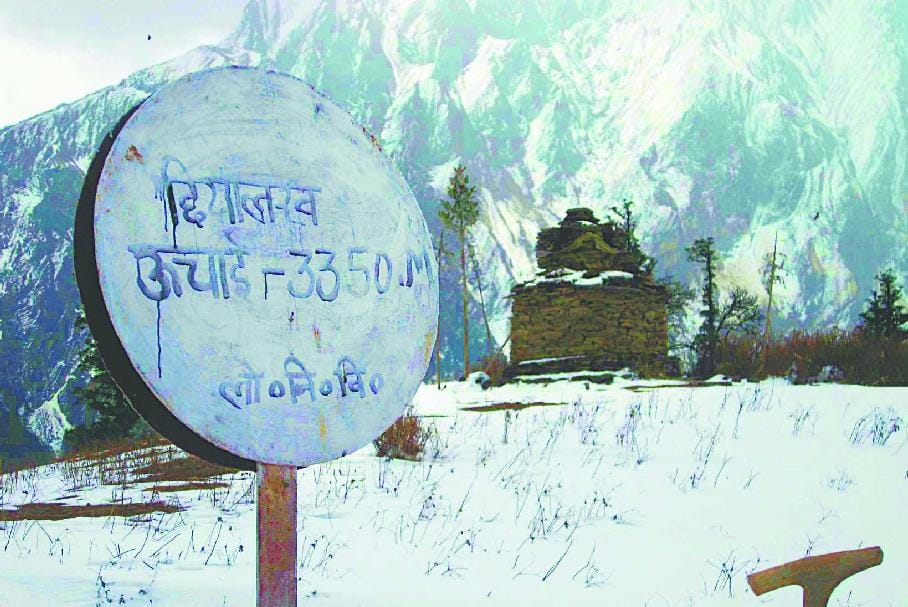 Nabidang from the passenger vehicle will Chiyalek
