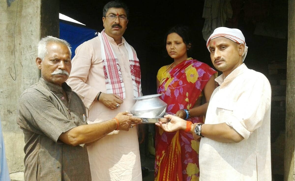 helped in fire afeceted persons