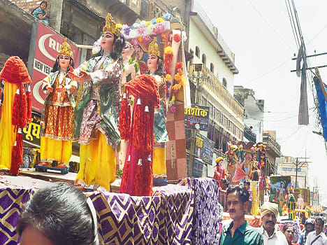 The procession arrived at Lord Mahavir Jayanti