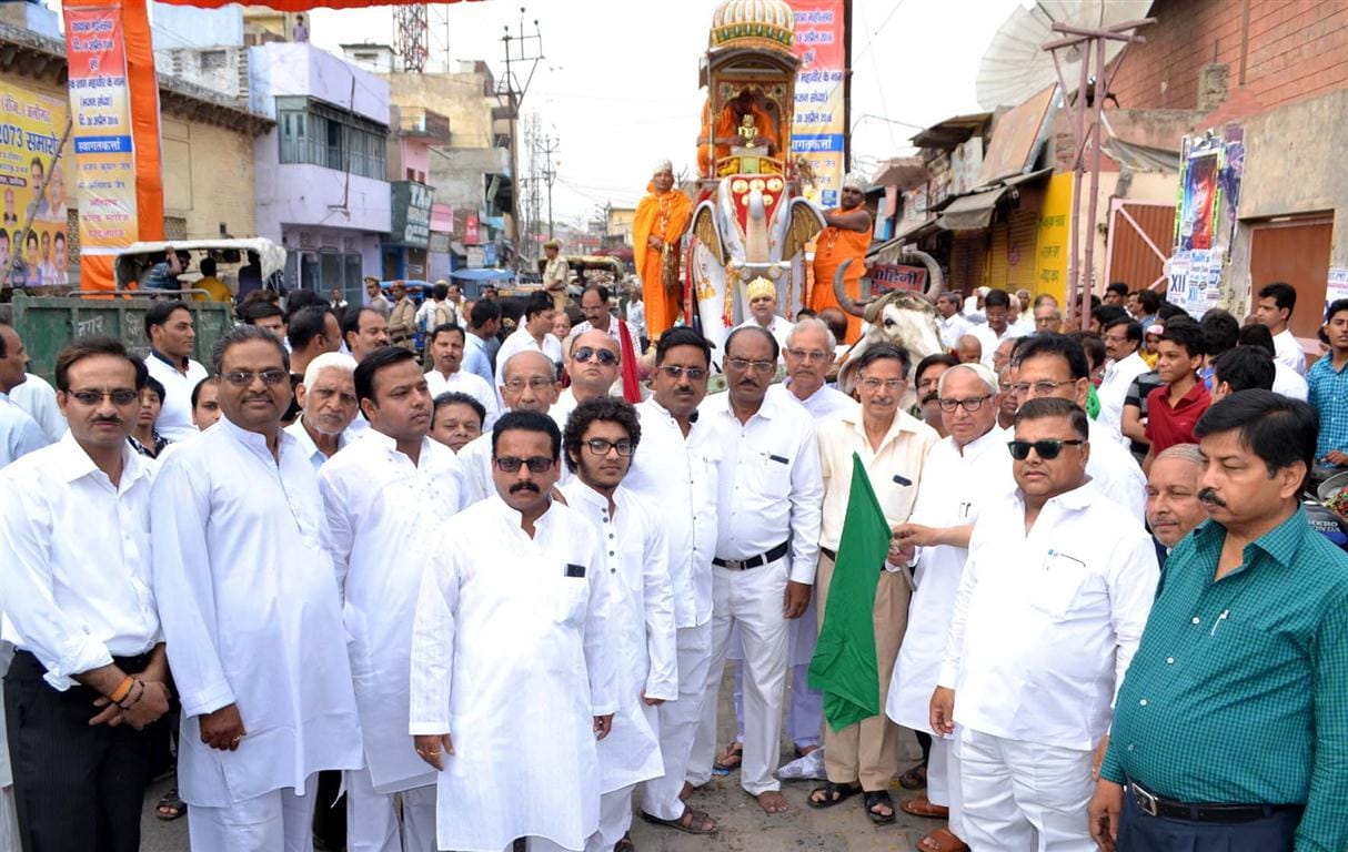 Prbatferian , sedan and took out procession