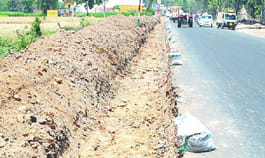 Near the town of four-lane width reduced