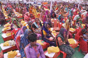 relief food distributed