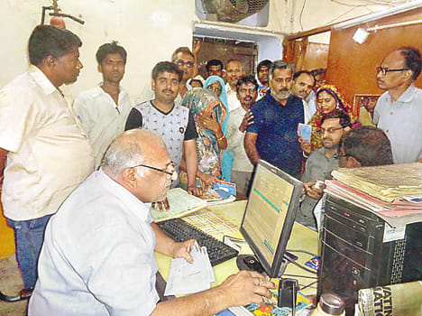 The commotion in the bank consumers