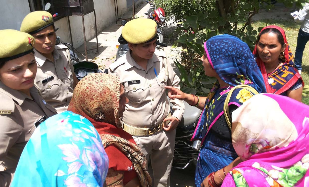 SP City office chaos , threatening self-immolation