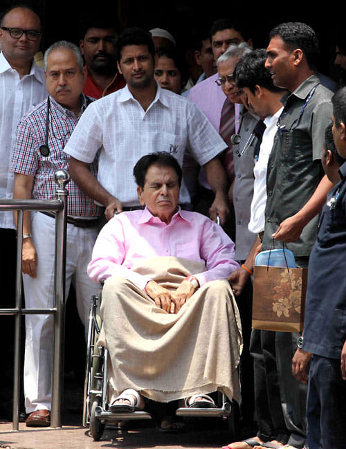 Dilip Kumar has Discharged From Lilavati Hospital