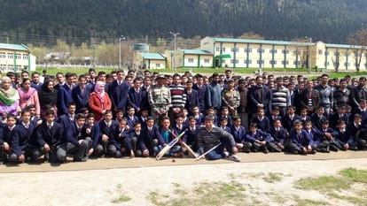 indian army help handicap cricketer amir
