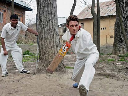 indian army help handicap cricketer amir