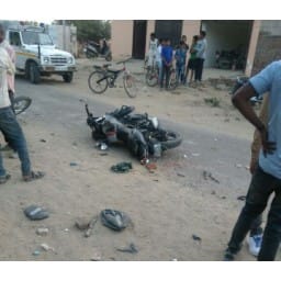 bhiwani news, crime, stick, motorcycle, two, gang, break