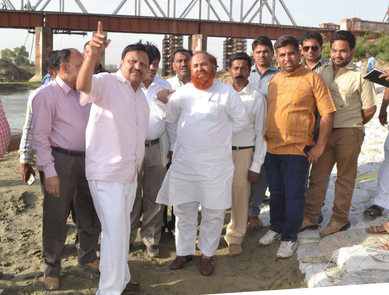 Muktidham rescue work at the site should be taken by the Minister of State