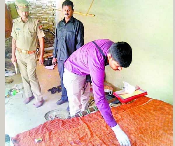 A man killed his daughter and wife.