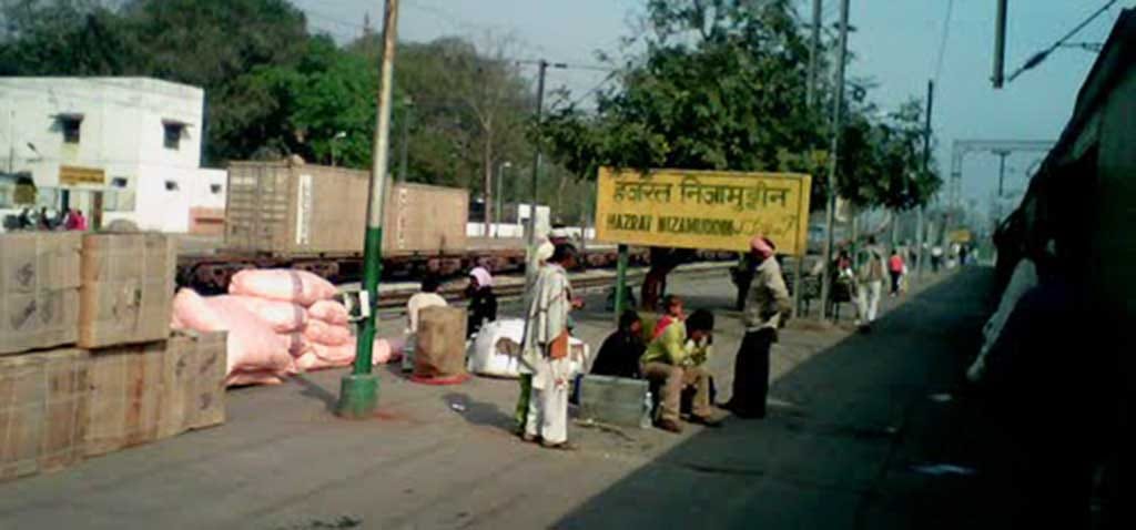 Indian Railway survey reveals dirtiest railway stations