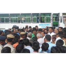 bhiwani news, crime, driver, passenger, female, downstair, quarrel
